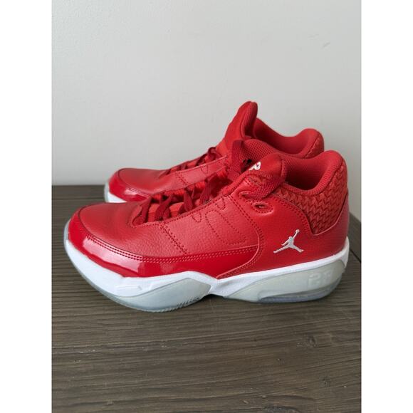 CZ4167-600 Nike Jordan Max Aura 3 University Red Sneakers Youth Sz 5.5 main image 8